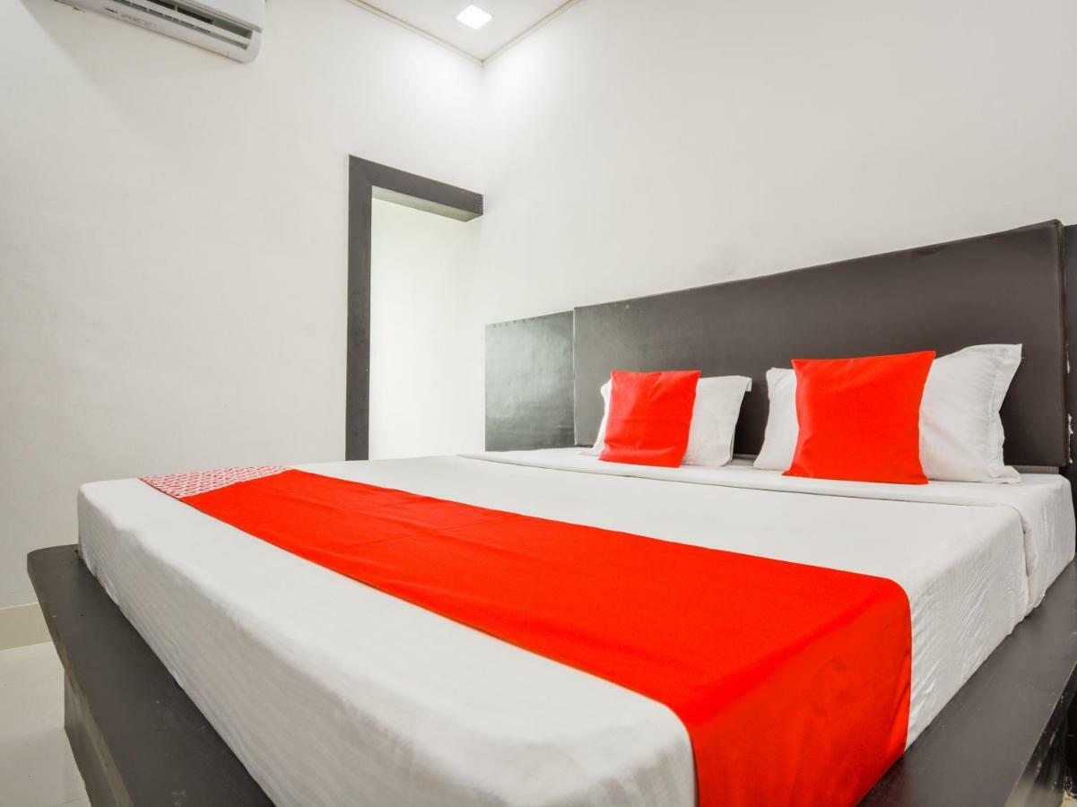 Oyo 43505 Hotel The White House Hisar Luaran gambar