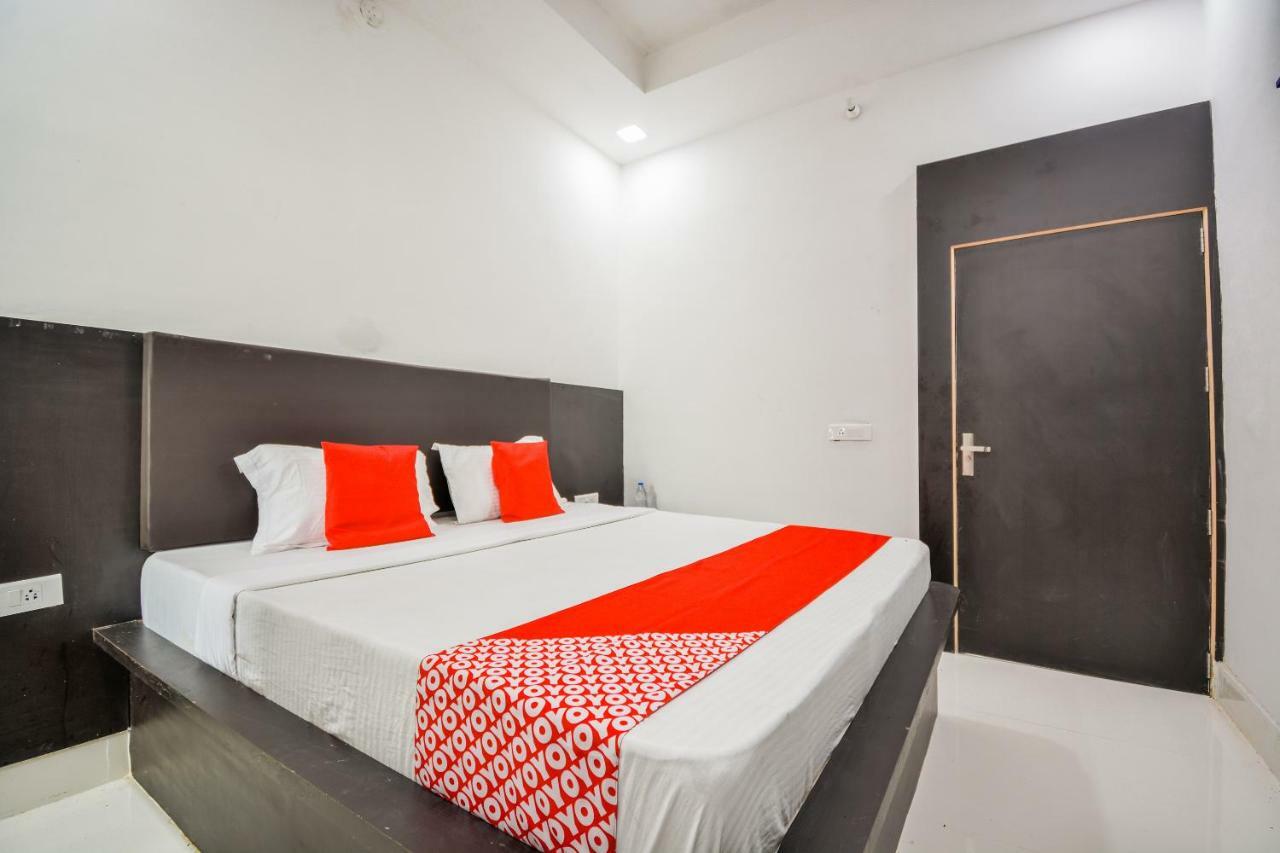 Oyo 43505 Hotel The White House Hisar Luaran gambar