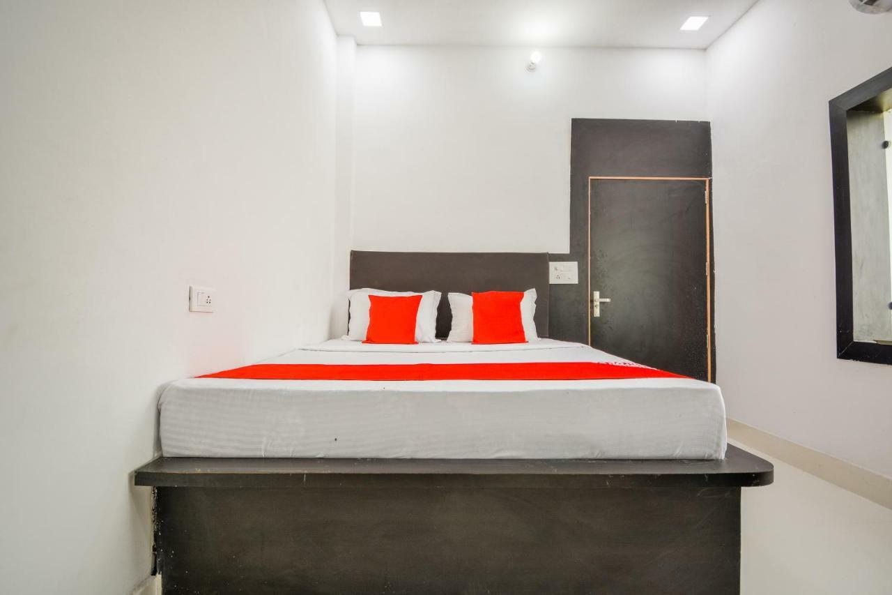 Oyo 43505 Hotel The White House Hisar Luaran gambar